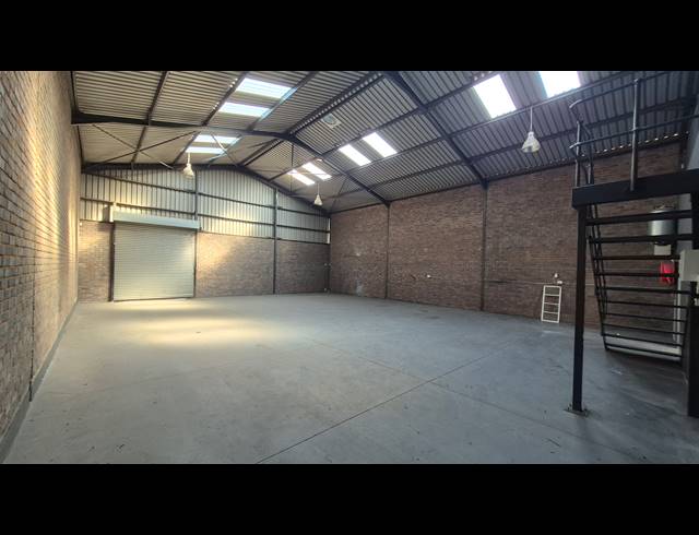 280M² FACTORY TO LET IN ANDERBOLT